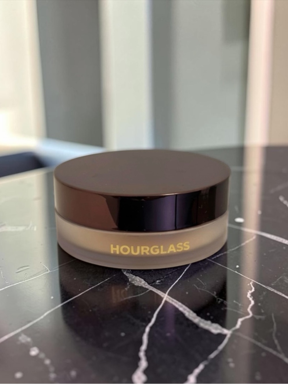 Hourglass Veil Translucent Setting Powder - Translucent Medium